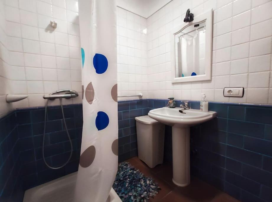 Duplex In Quiet Zone, Next To Sea, Fast Wifi Apartment El Medano  Exterior photo